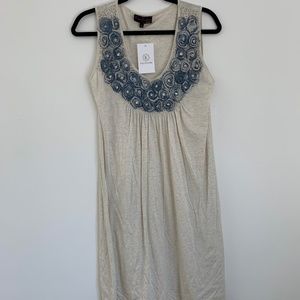 Sleeveless Round Neck Blue Roses Pleated Top (NEW)